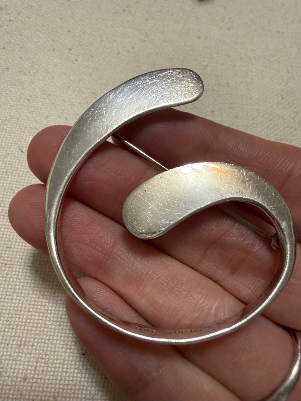 Sterling Silver 925 Modern Spiral Brooch